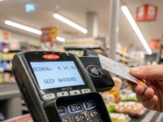 Pass gut auf! Dieser fiese PIN-Trick an der Kasse kann dich Hunderte Euro kosten!