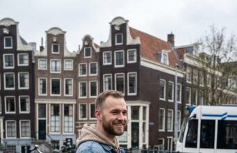 Milan (25): „Meine Eltern sagen, ich sei faul, aber ihre Generation hatte es leicht.“