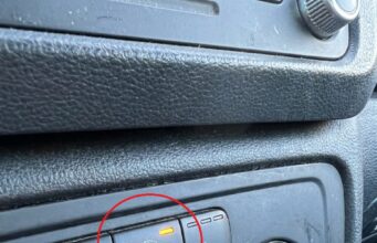 Kaum jemand nutzt diesen Knopf im Auto – dabei kann er bares Geld sparen
