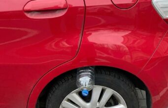 Warnung: Siehst du das an deinem Autoreifen? Ruf sofort die Polizei!